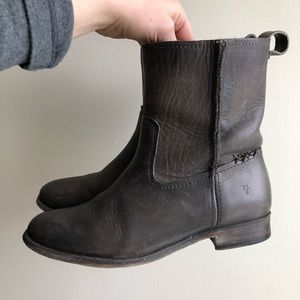 Cara Short Frye boot